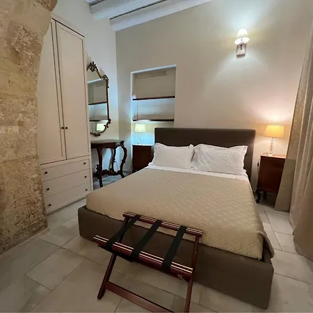Hotel Ortigia Royal 4*