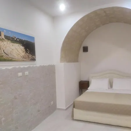 Hotel Ortigia Royal 4*